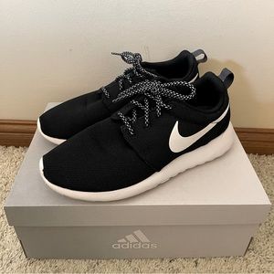 Nike atheistic shoes